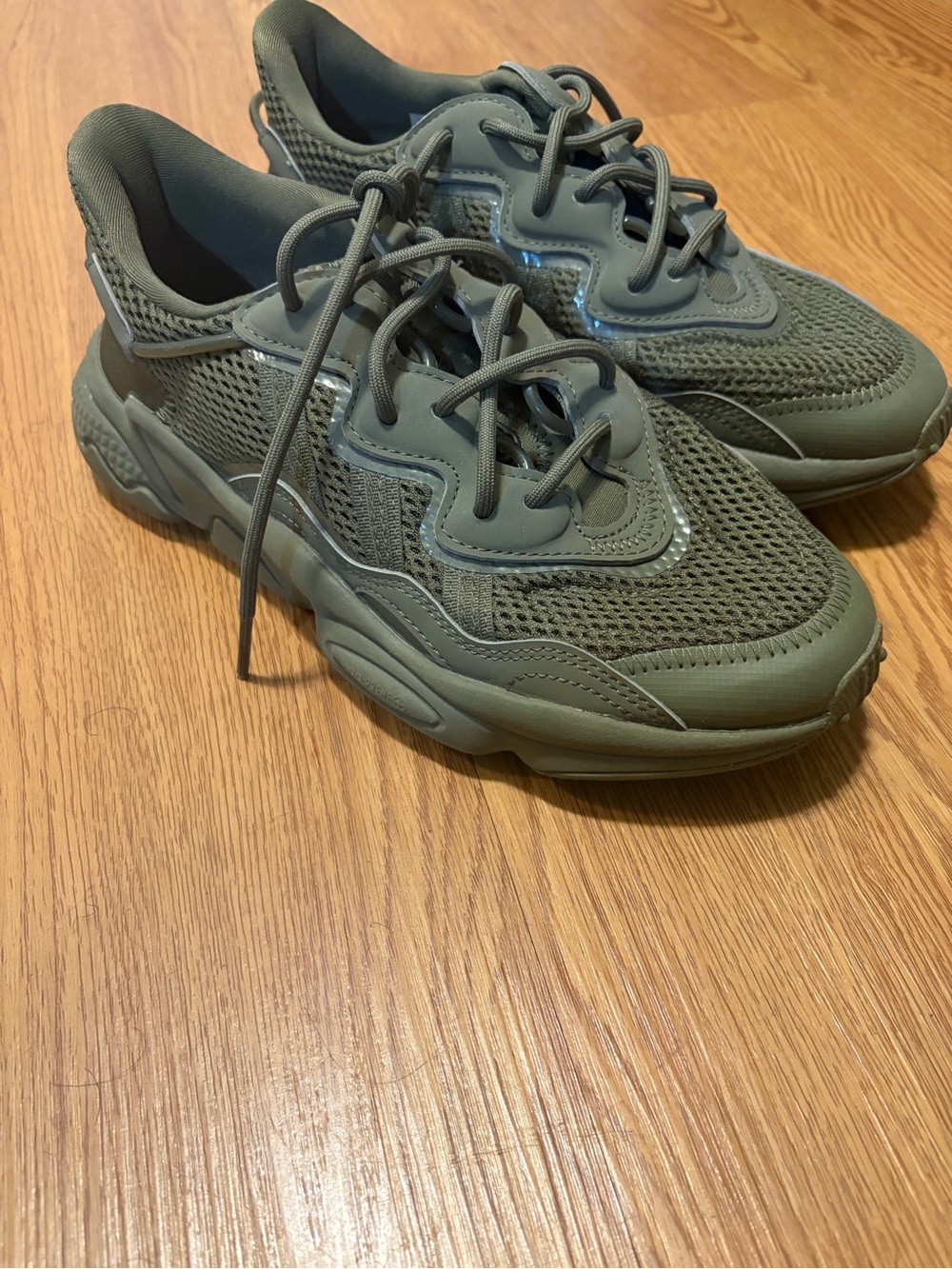 ADIDAS OZWEEGO women’s Olive Mesh Athletic Sneakers - Casual Performance Shoe